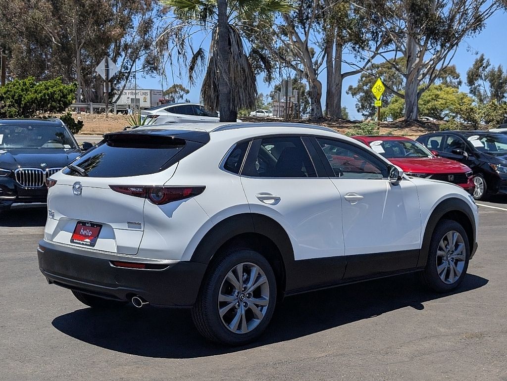 2025 Mazda CX-30 2.5 S Preferred photo 8