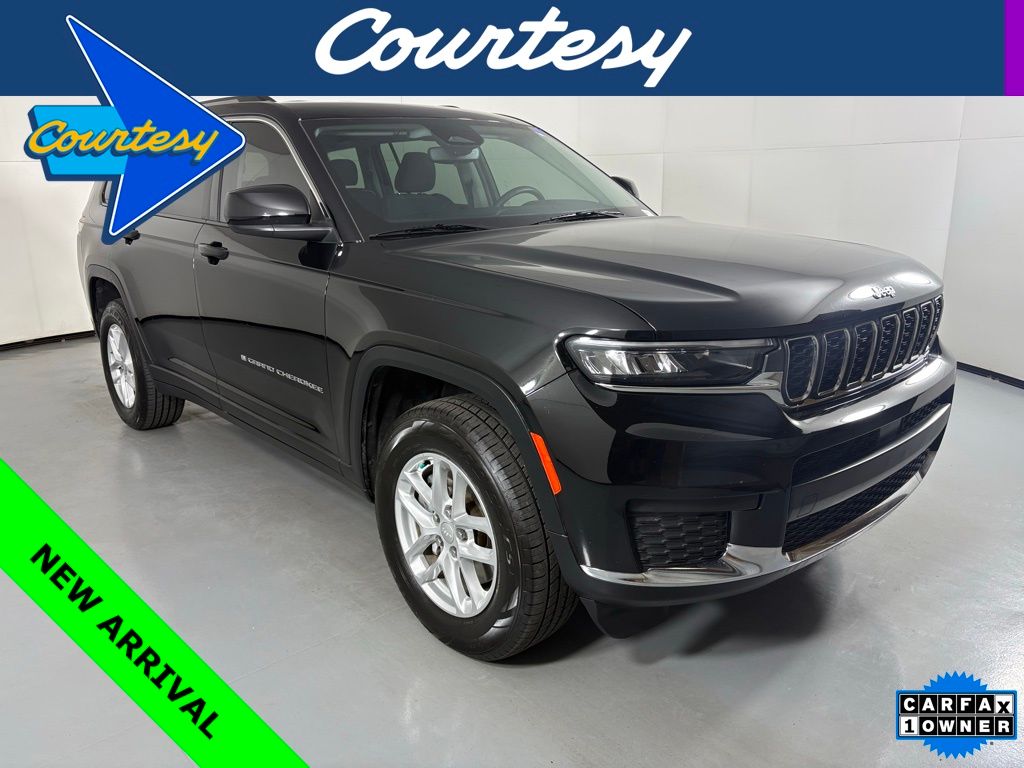 2023 Jeep Grand Cherokee L Laredo's photo