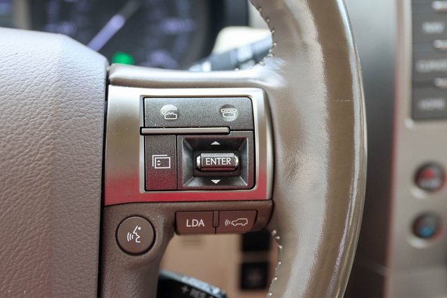 Used 2019 Red Lexus 460 Luxury image 32