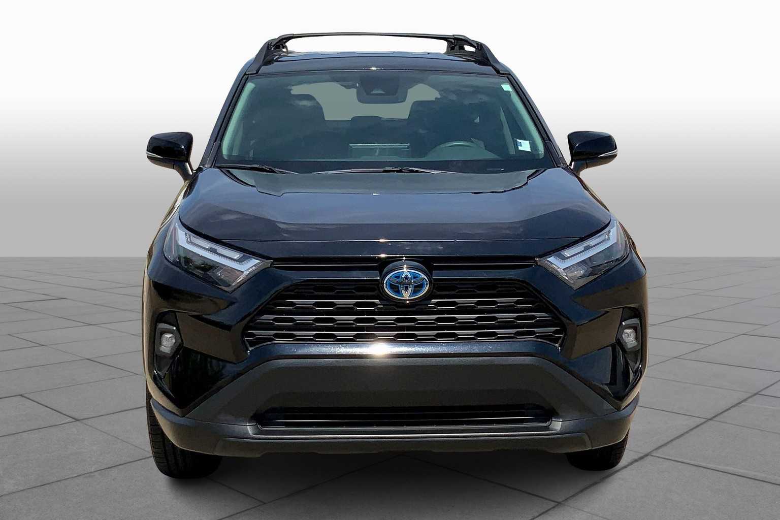 2024 Toyota RAV4 Hybrid photo 3