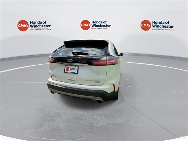 2019 Ford Edge Titanium photo 9