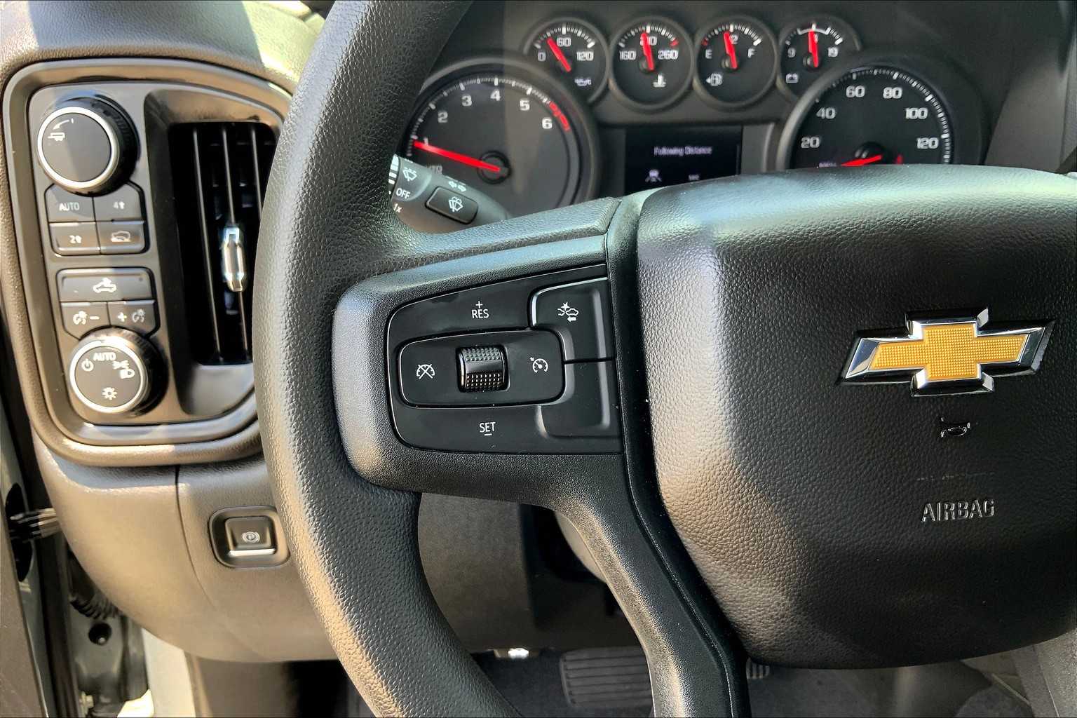 2023 Chevrolet Silverado 1500 Custom photo 21