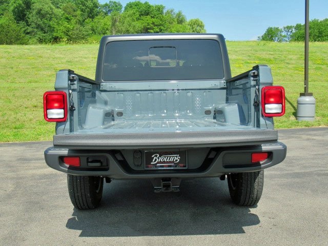 2025 Jeep Gladiator Sport S photo 17