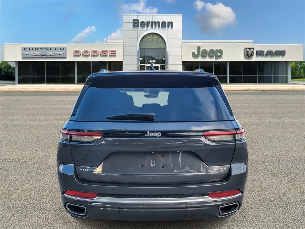 2022 Jeep Grand Cherokee Summit 4xe photo 3