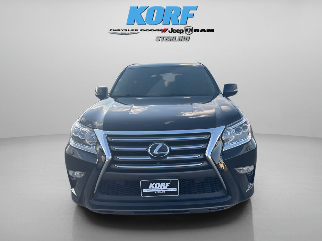 2019 Lexus GX 460 Luxury photo 2