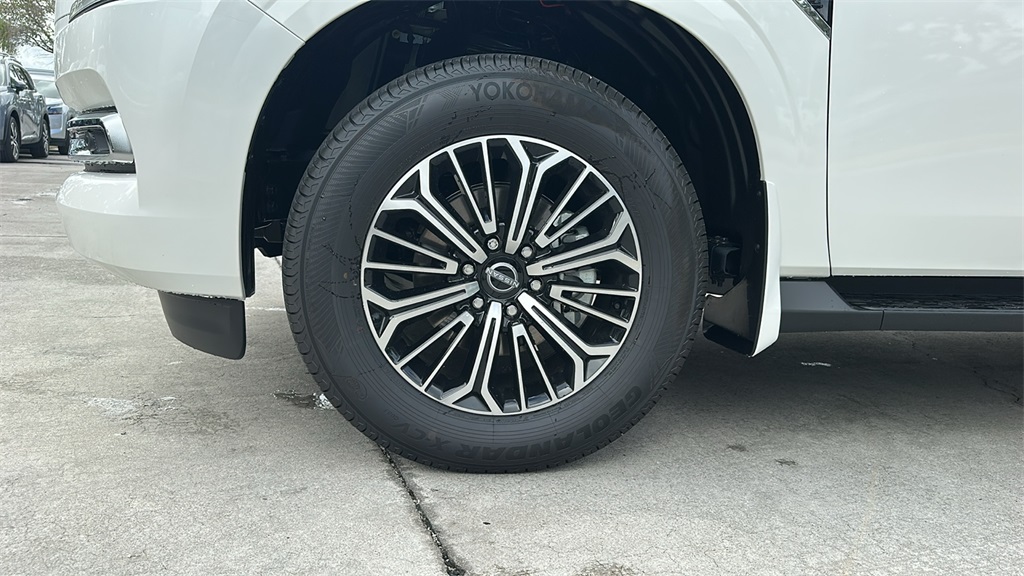 2025 Nissan Armada SL photo 8