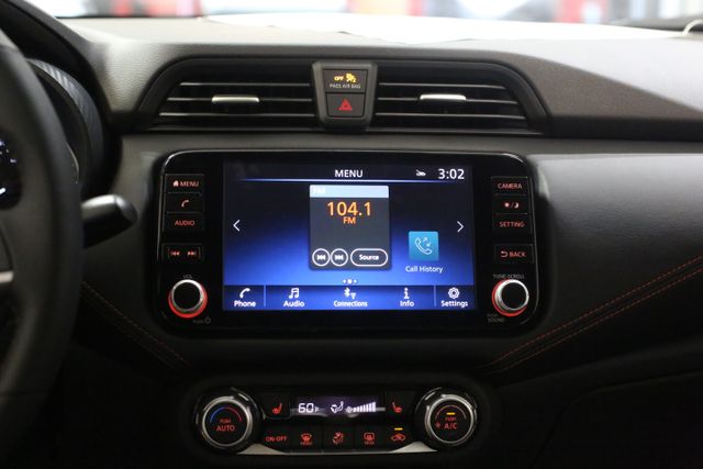 2025 Nissan Versa SR photo 12