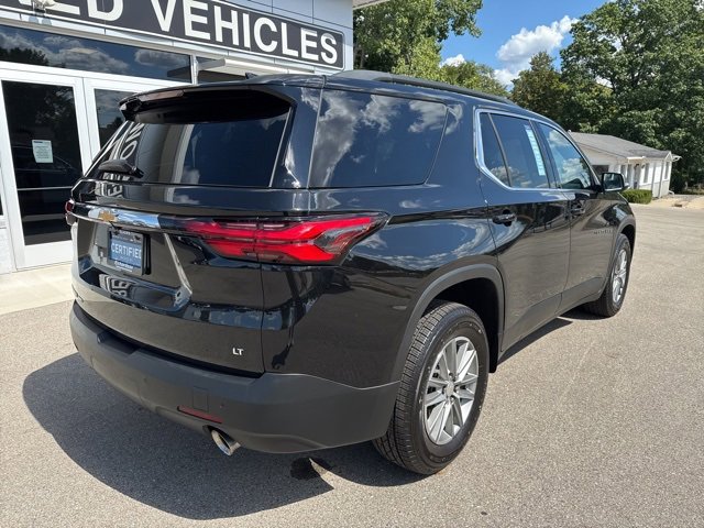 2022 Chevrolet Traverse Leather photo 2