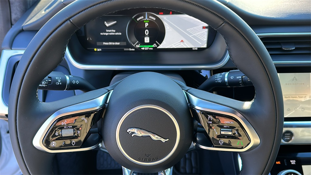 2024 Jaguar I-PACE HSE photo 13