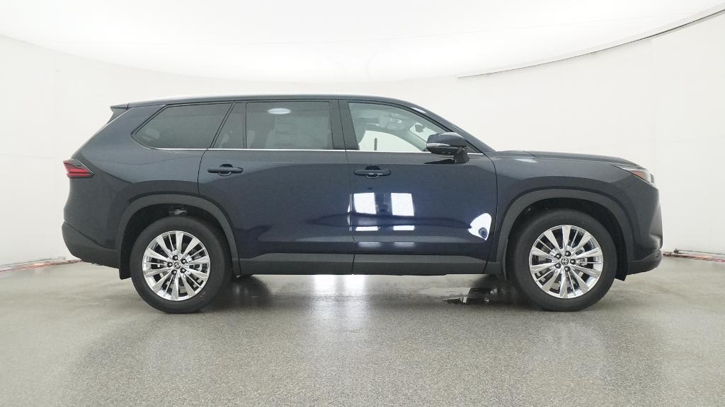 2026 Toyota Grand Highlander Platinum AWD photo 26