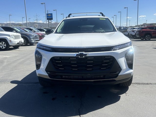 2025 Chevrolet Trax ACTIV photo 2