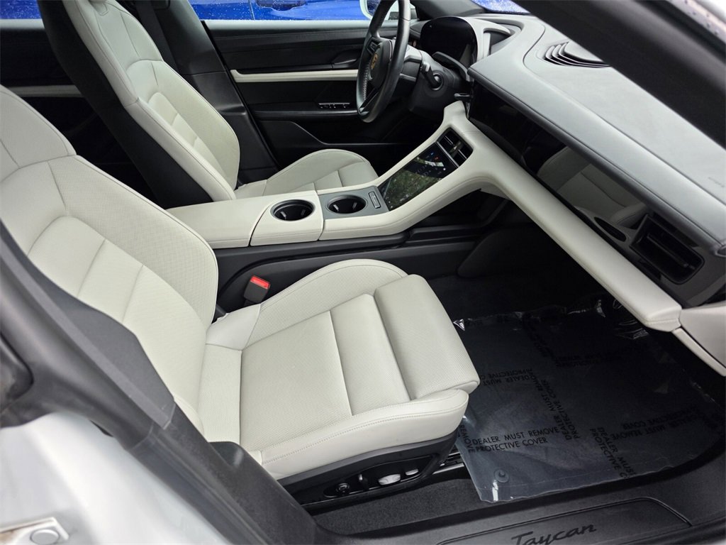 2021 Porsche Taycan Base photo 30