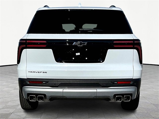 2026 Chevrolet Traverse photo 3
