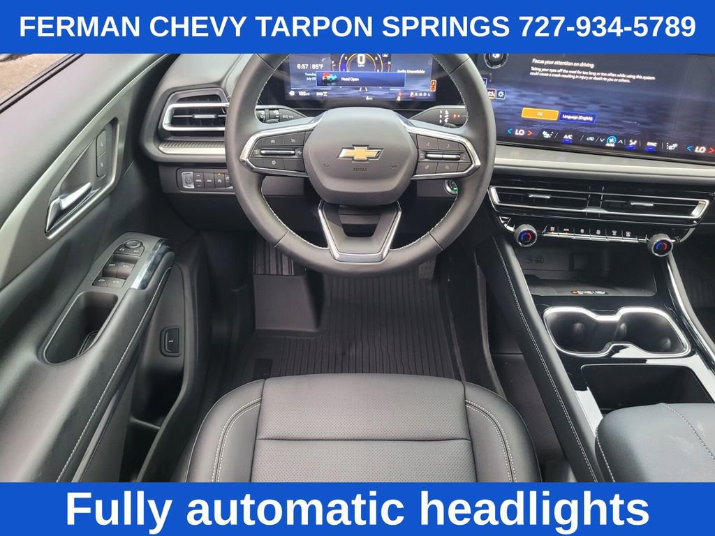 2025 Chevrolet Traverse photo 10