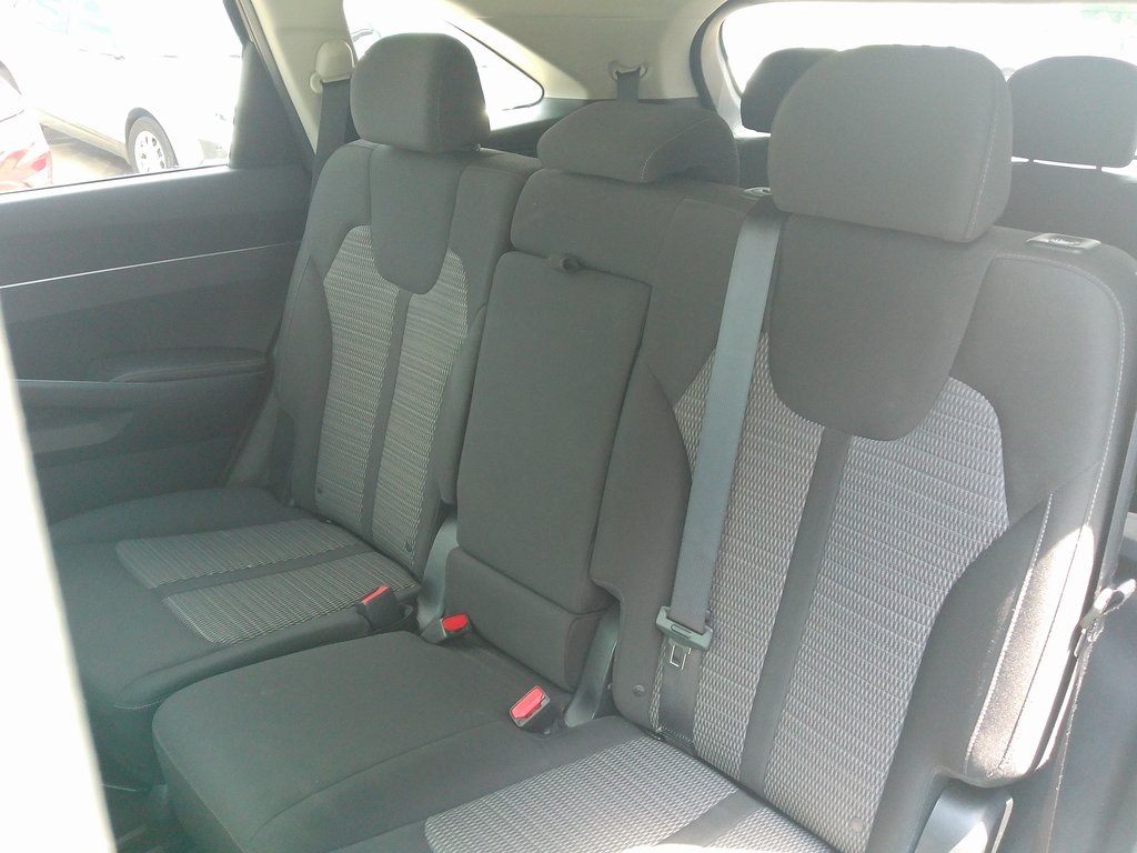 2023 Kia Sorento LX photo 21