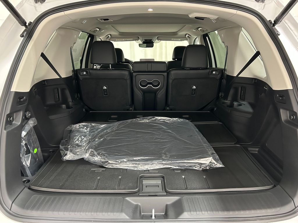 2025 Honda Pilot Touring photo 20