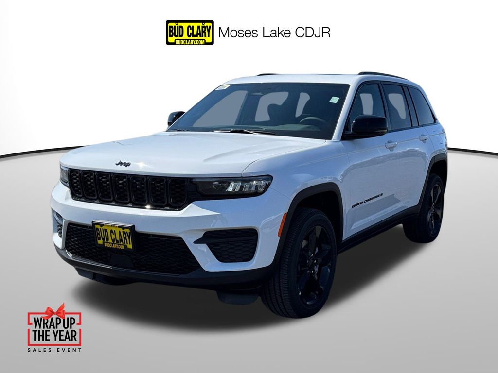 2025 Jeep Grand Cherokee Altitude's photo