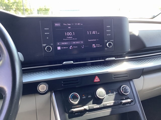 2022 Kia Carnival LX photo 14