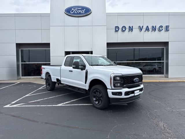 2026 Ford F-250 Super Duty XL's photo