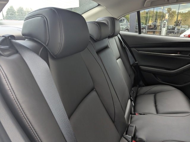 2025 Mazda Mazda3 2.5 s Preferred photo 22