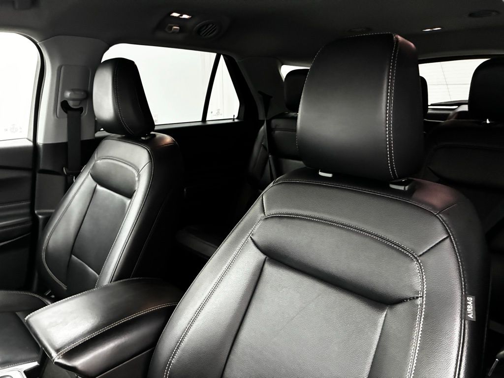 2021 Ford Explorer XLT photo 23