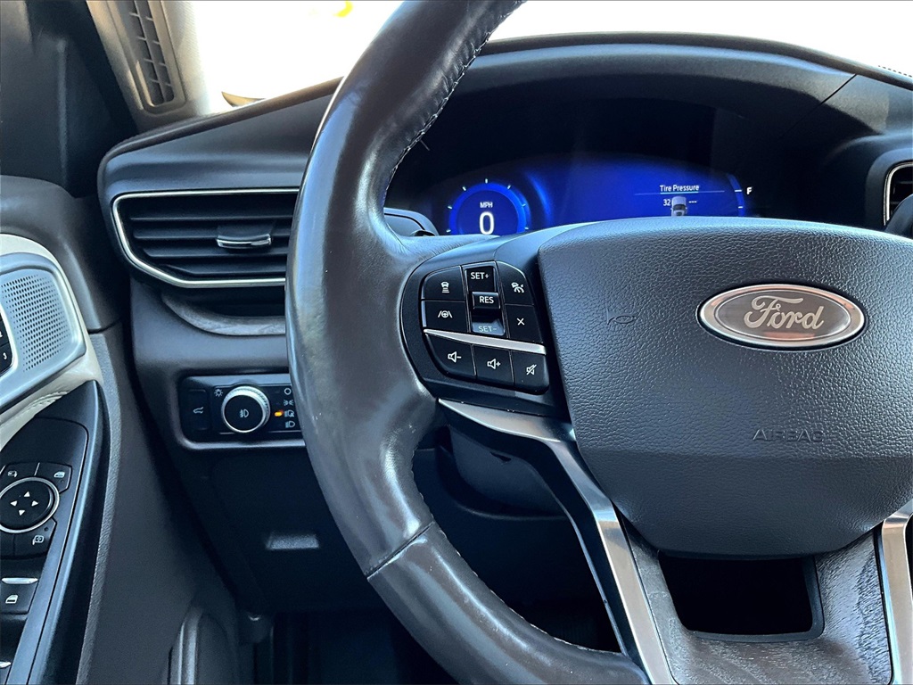 2020 Ford Explorer Platinum photo 22