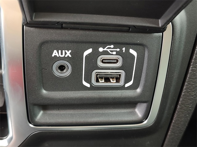 2025 Jeep Gladiator Mojave photo 18