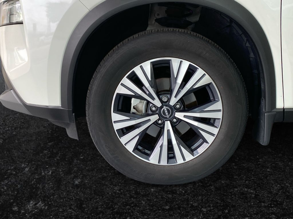 2023 Nissan Rogue SV photo 23