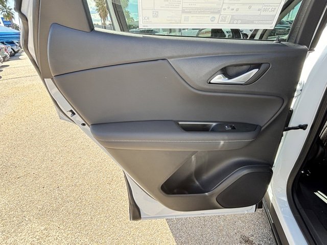 2025 Chevrolet Blazer 2LT photo 16