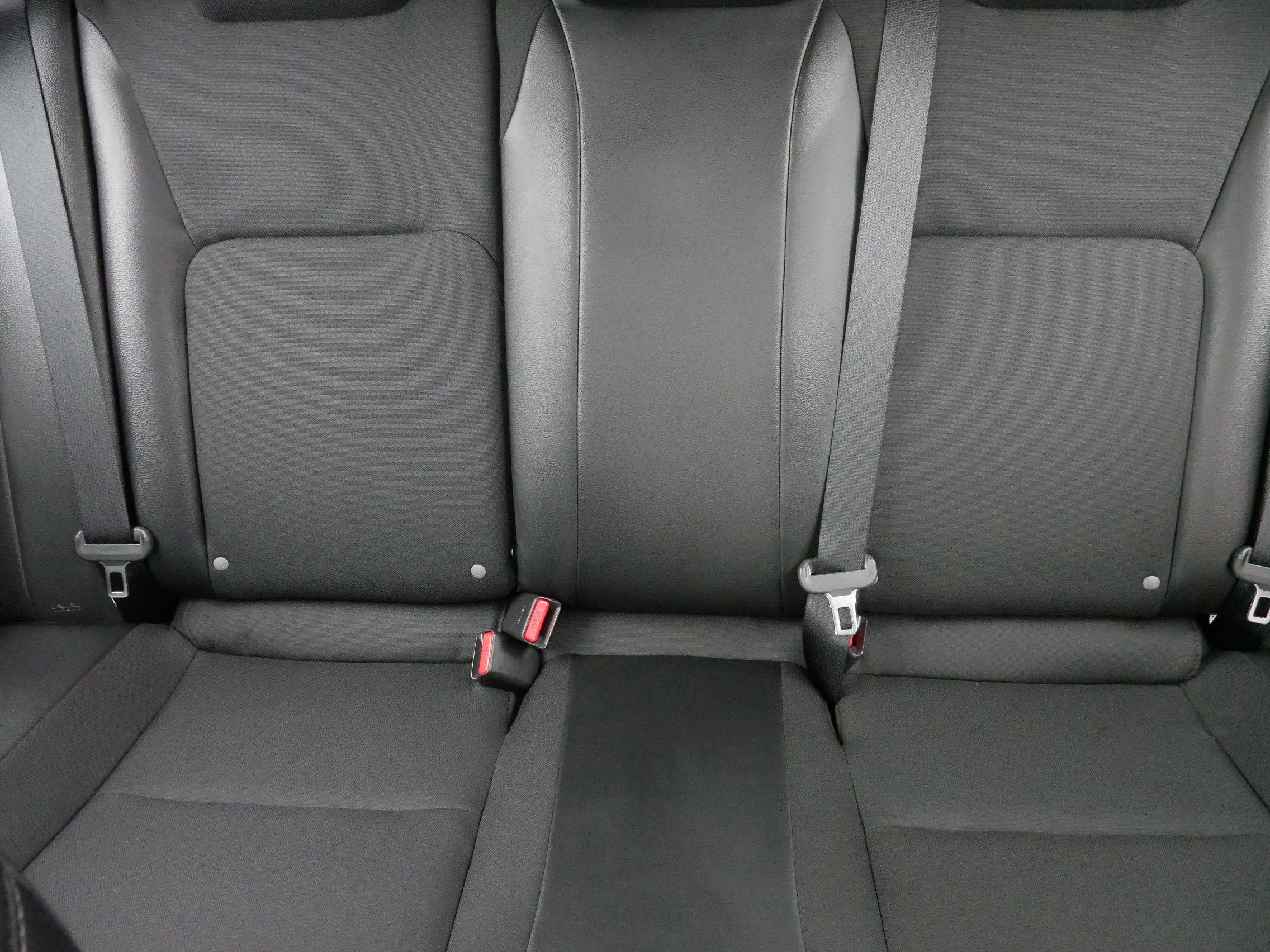2025 Honda Civic Hatchback Sport photo 12