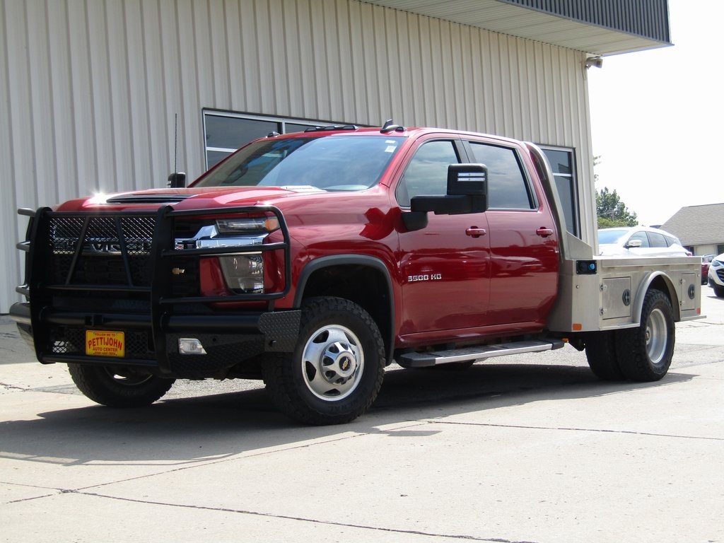 2022 Chevrolet Silverado 3500HD LT photo 11