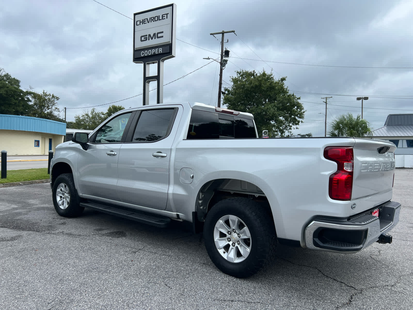 2020 Chevrolet Silverado 1500 LT photo 4