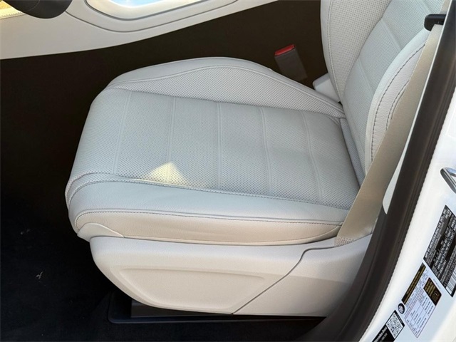 2026 Mercedes Benz GLS 450 4MATIC photo 13
