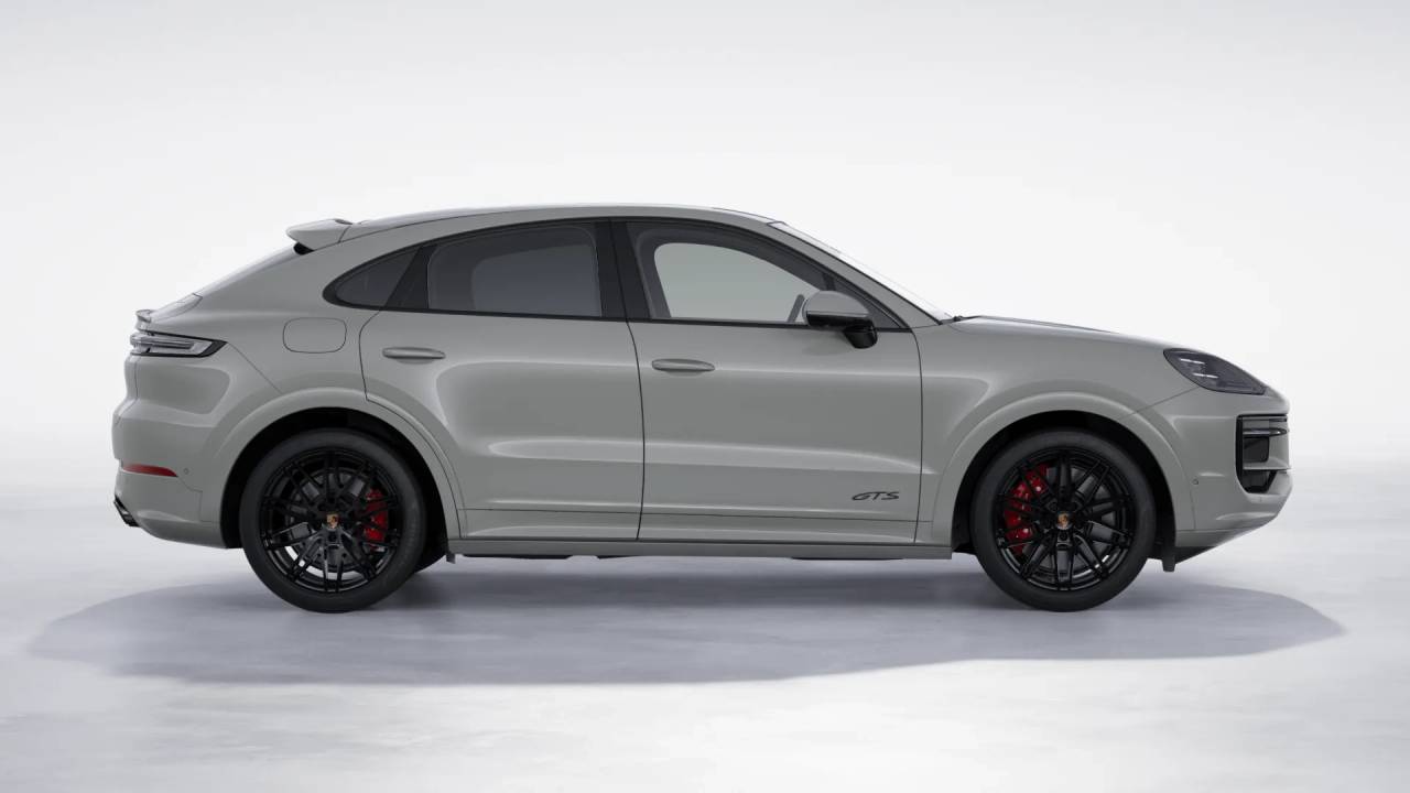 2026 Porsche Cayenne GTS Coupe photo 7