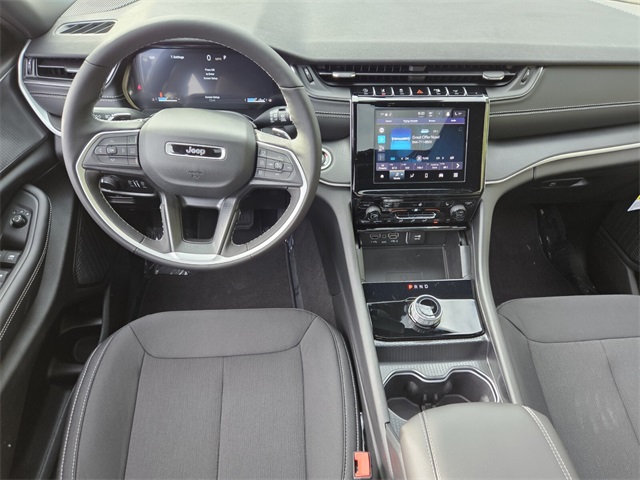2025 Jeep Grand Cherokee Laredo X photo 5