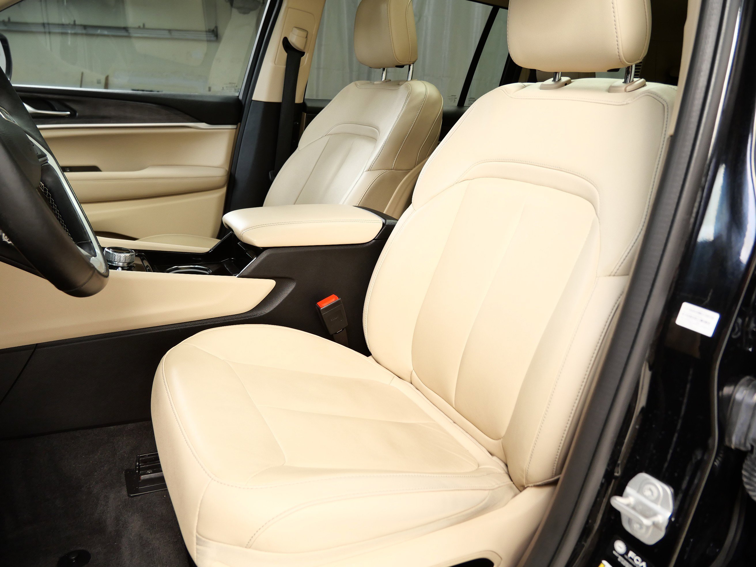 2022 Jeep Grand Cherokee Limited photo 2