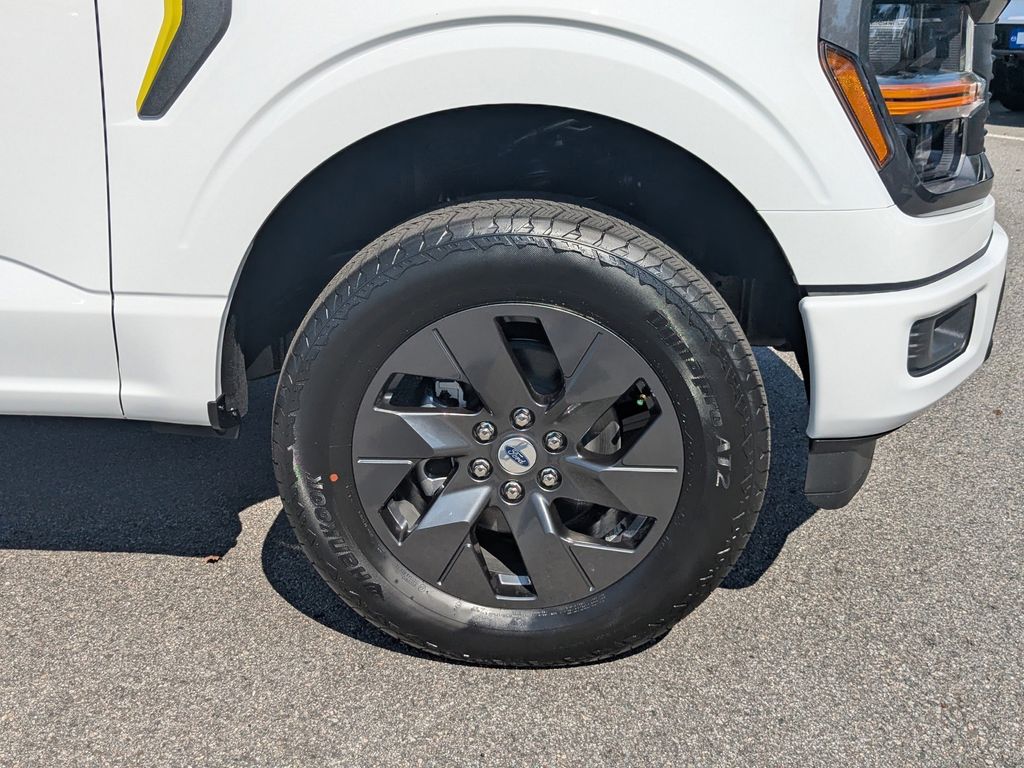 2025 Ford F-150 STX photo 11