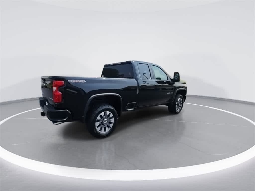 2025 Chevrolet Silverado 2500HD Custom photo 8
