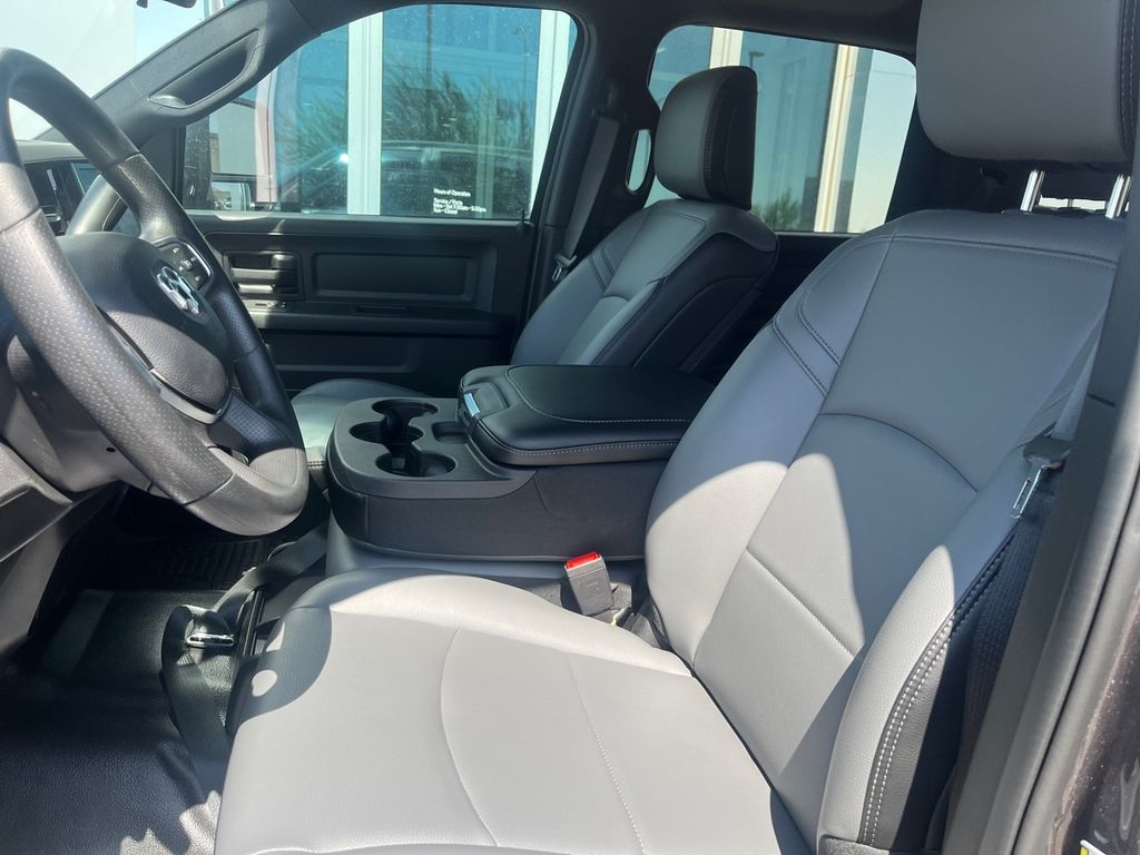 2025 Ram 2500 Tradesman photo 22