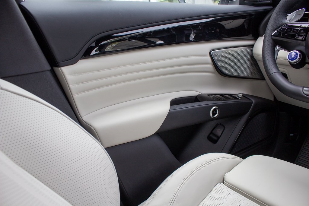 2025 Maserati Grecale photo 19