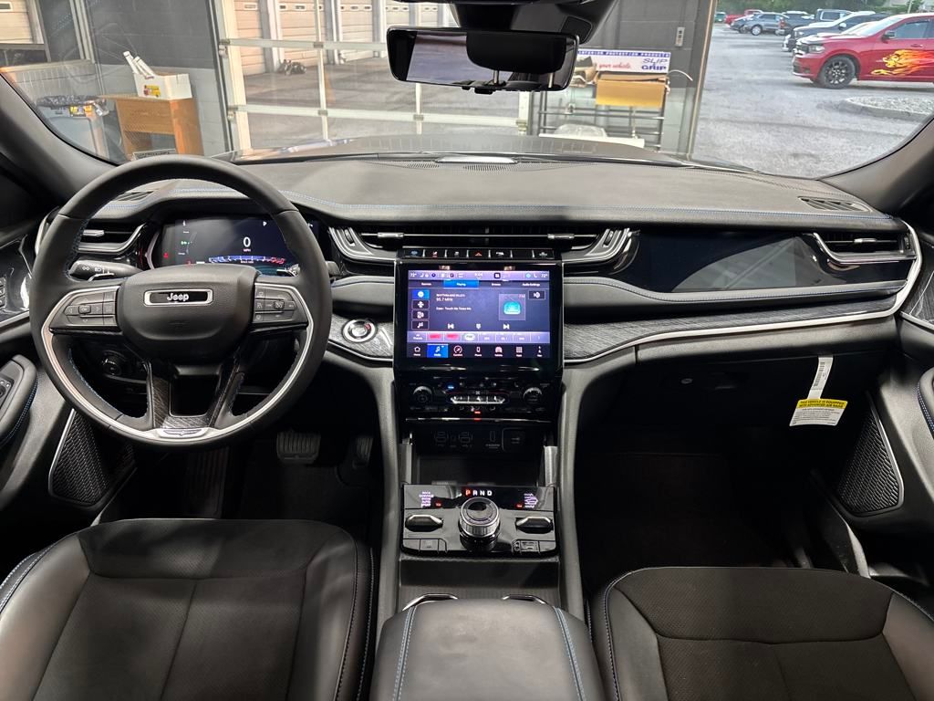 2024 Jeep Grand Cherokee Trailhawk 4xe photo 4