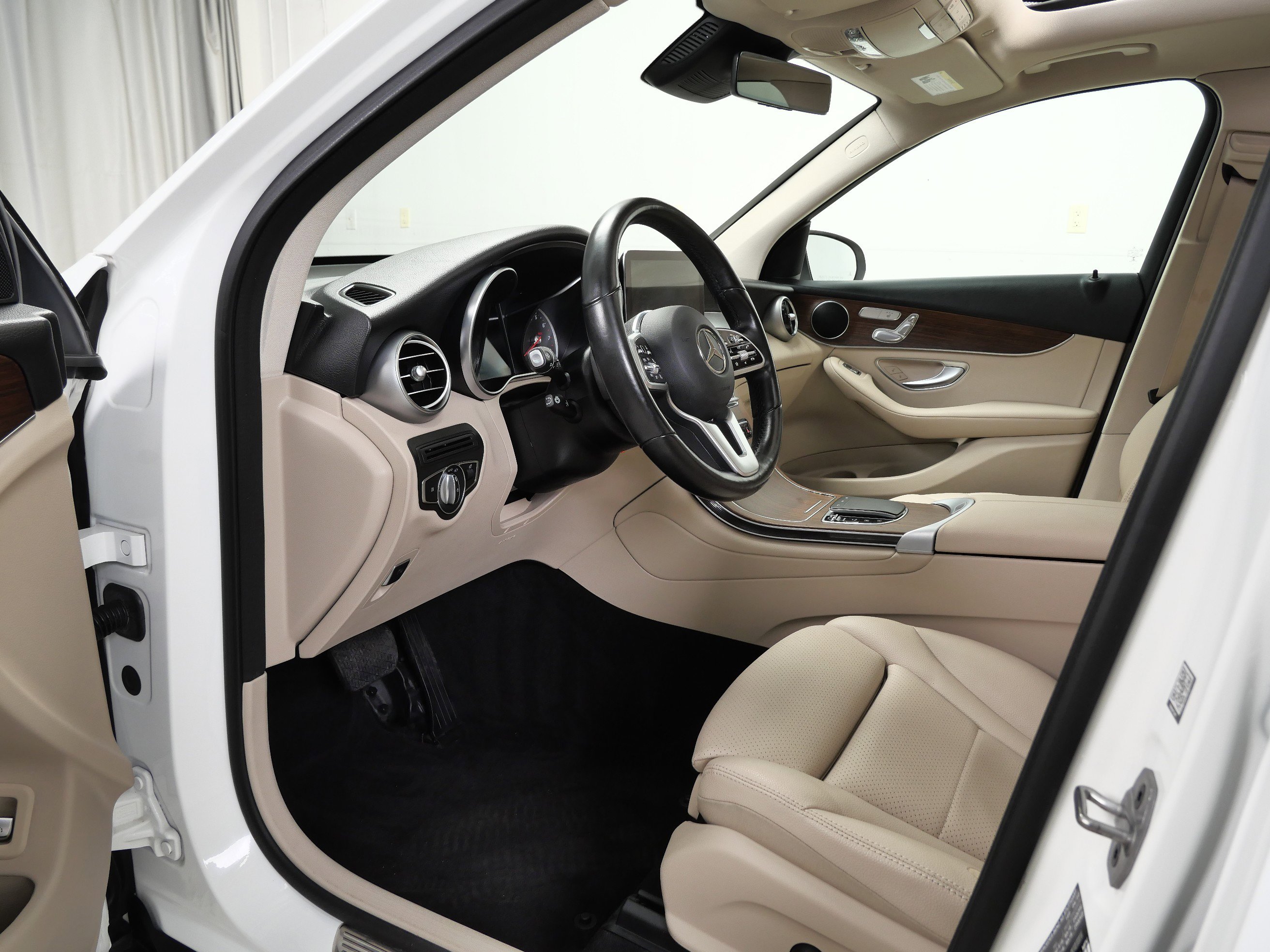 2022 Mercedes Benz GLC 300 4MATIC photo 12