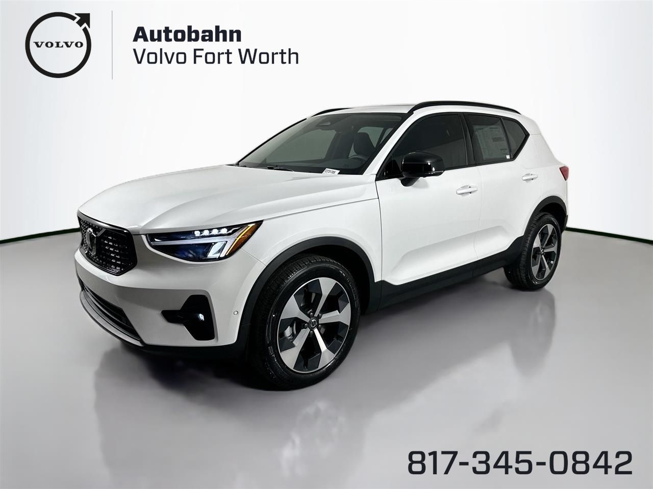 2026 Volvo XC40 Plus's photo