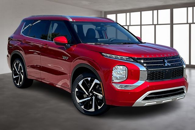 2025 Mitsubishi Outlander PHEV SEL photo 3