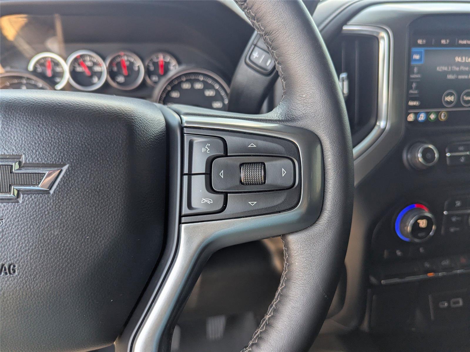 2022 Chevrolet Silverado 1500 RST photo 29