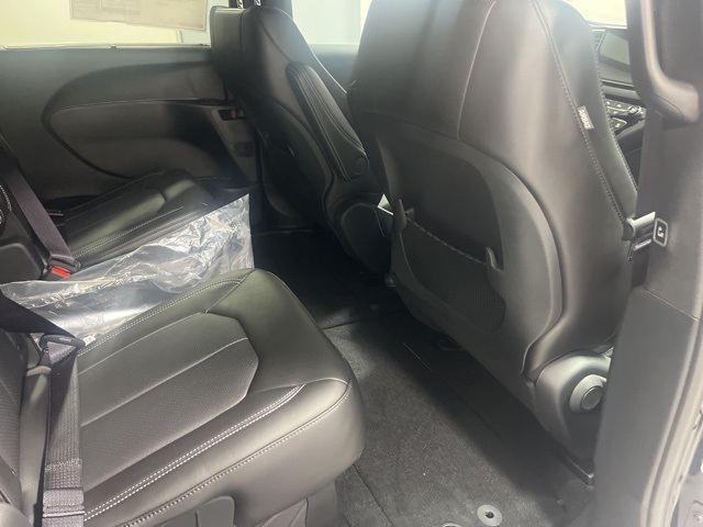 2025 Chrysler Voyager LX photo 22