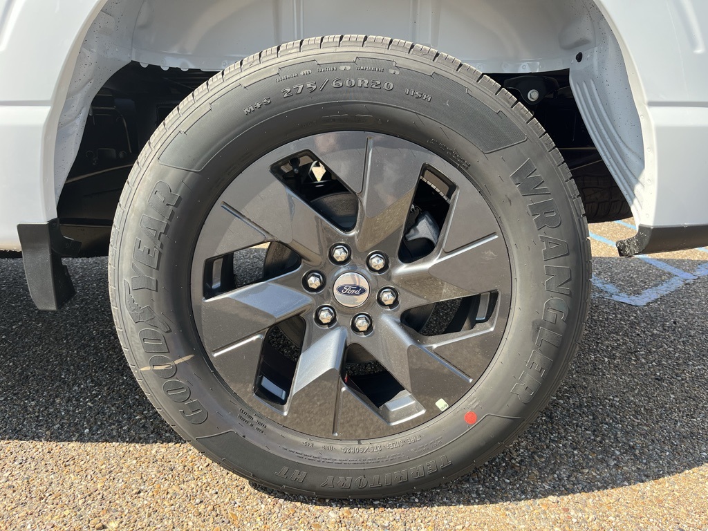 2025 Ford F-150 STX photo 8