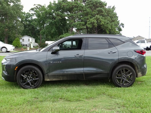 2019 Chevrolet Blazer Base 2LT photo 3