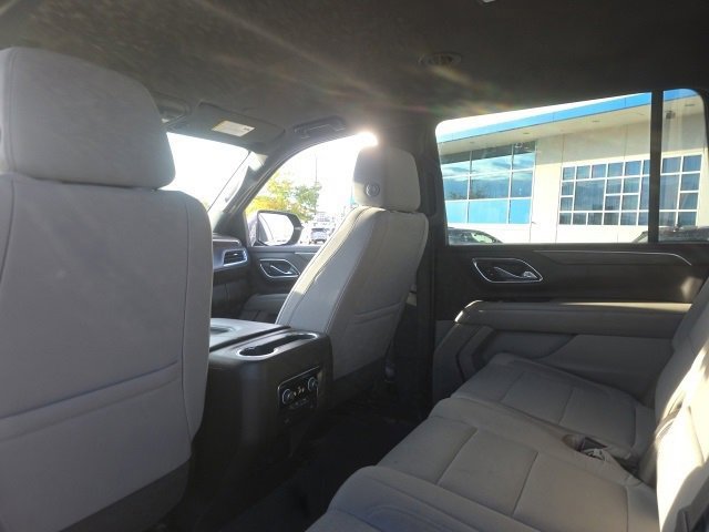 2021 Chevrolet Suburban LS photo 7