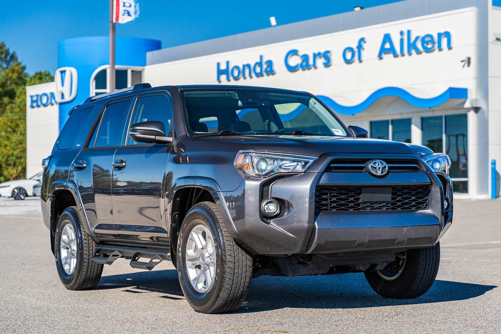 2023 Toyota 4Runner SR5 Premium's photo